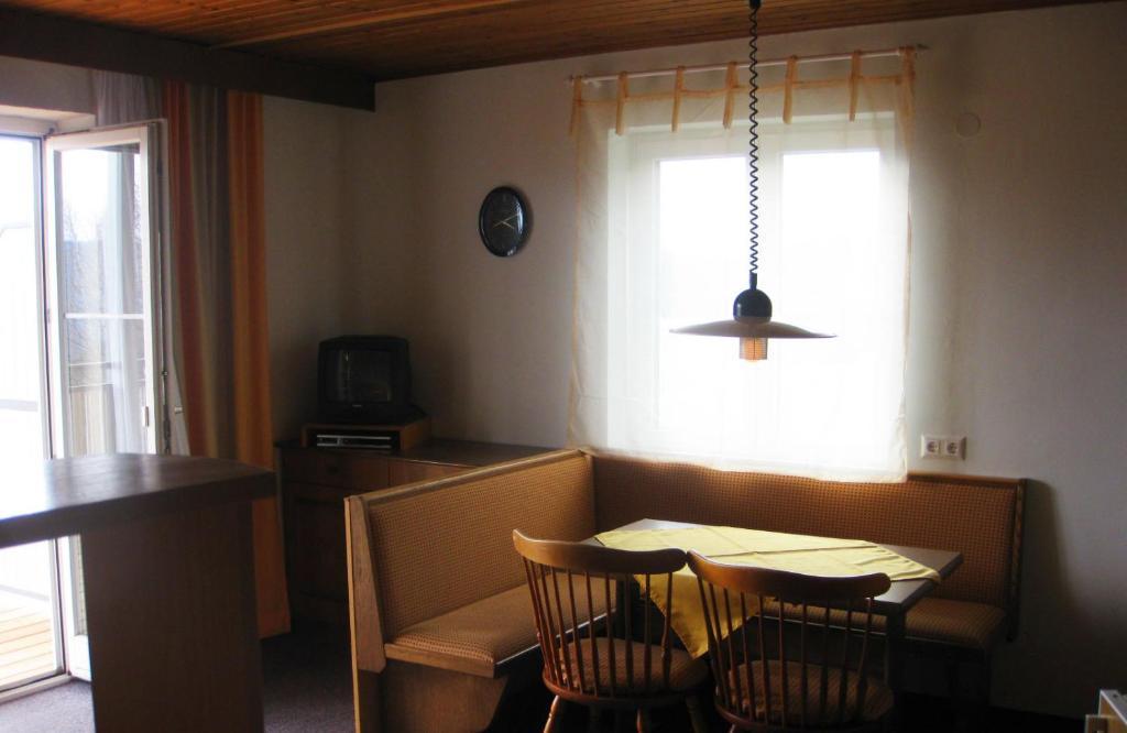 Edwards Apartment Мілльштатт Номер фото